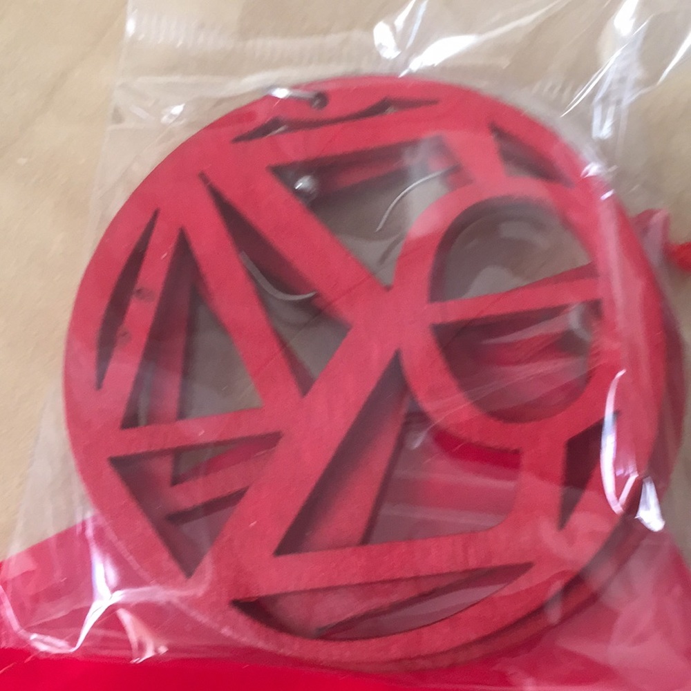 DST  wood earrings without pouch - Picture 3 of 4